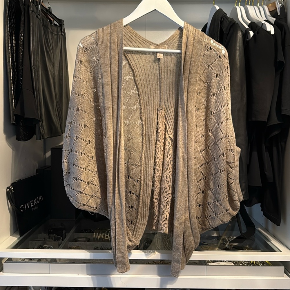 Forever 21 Taupe/Tan Batwing Cardigan Size Small